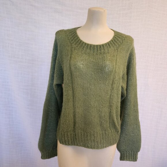 Vintage Hand Knit Sage Green Women's Medium Angora Scoop Neck Pullover A278 - Picture 1 of 9